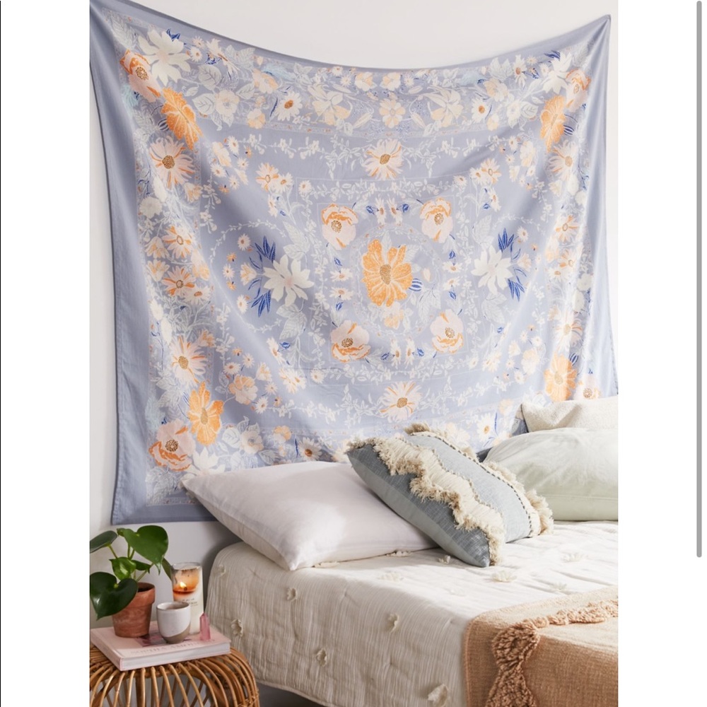 urban outfitters kimset folk floral tapestry